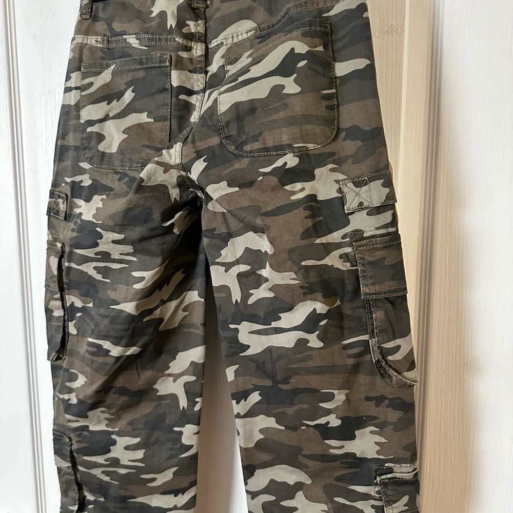 LoveGen Utility Parachute Jogger in Camouflage size 16 new with tags - Picture 9 of 11
